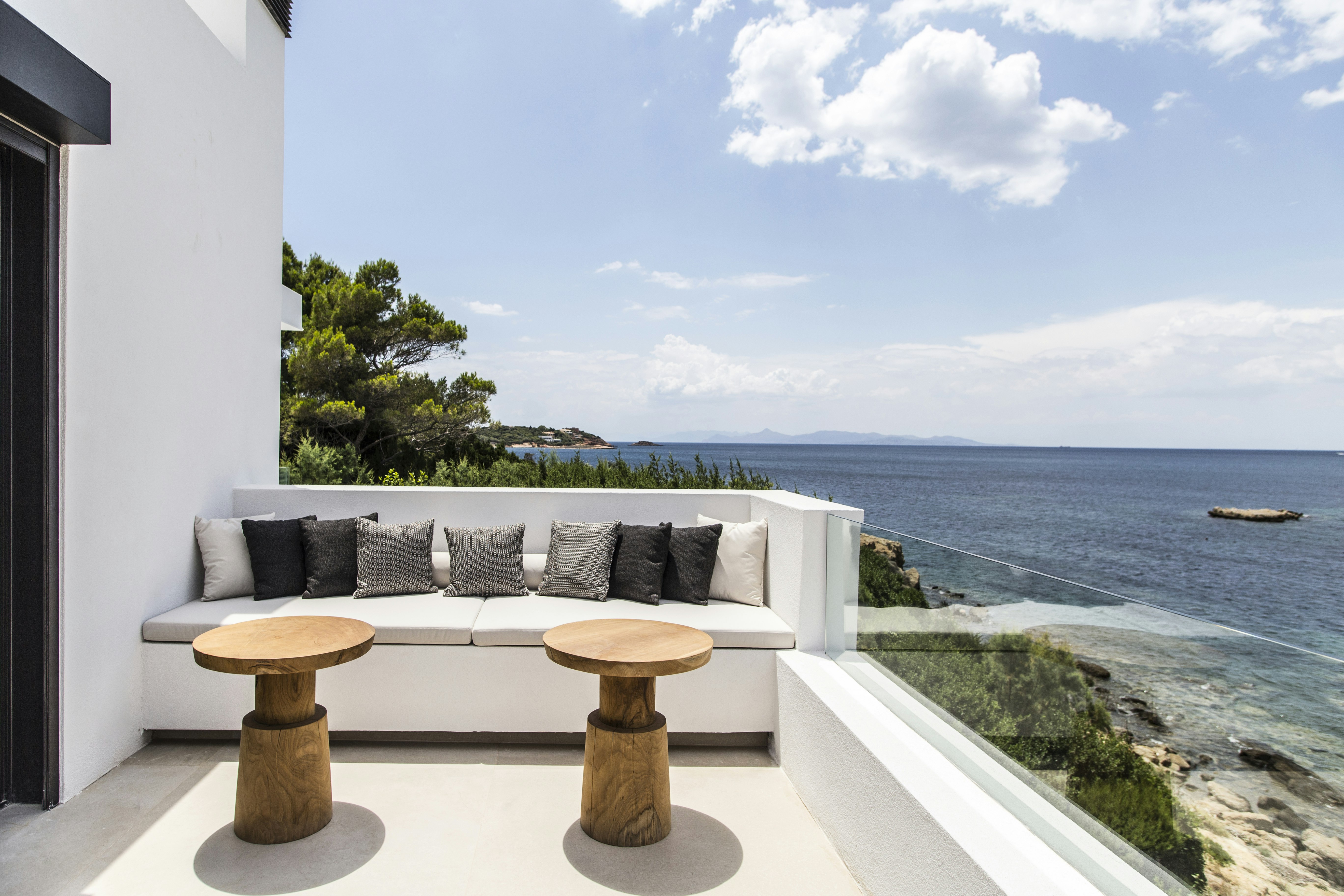 The Villa - Outdoor Seating