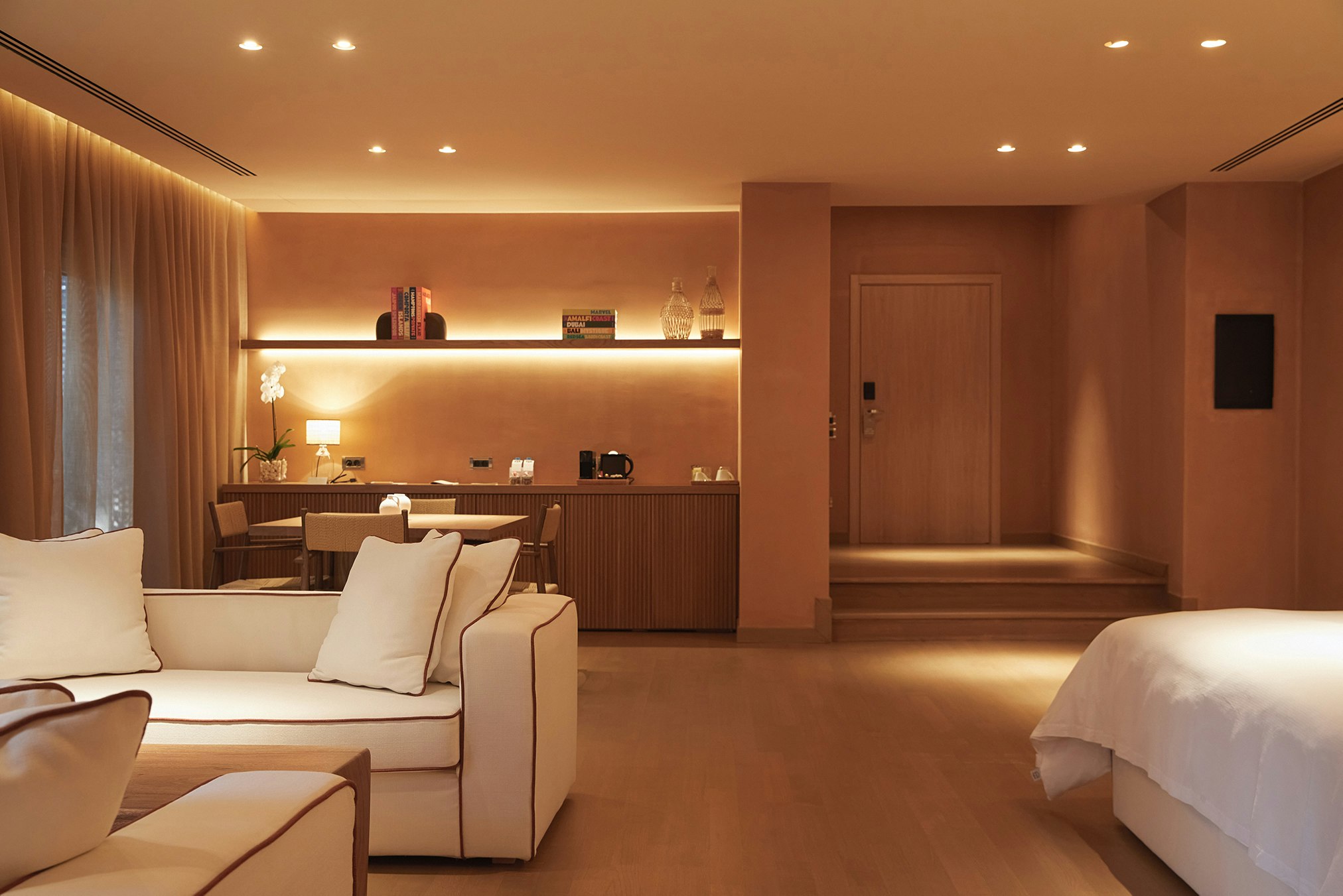 Comfort Suite - Living Area