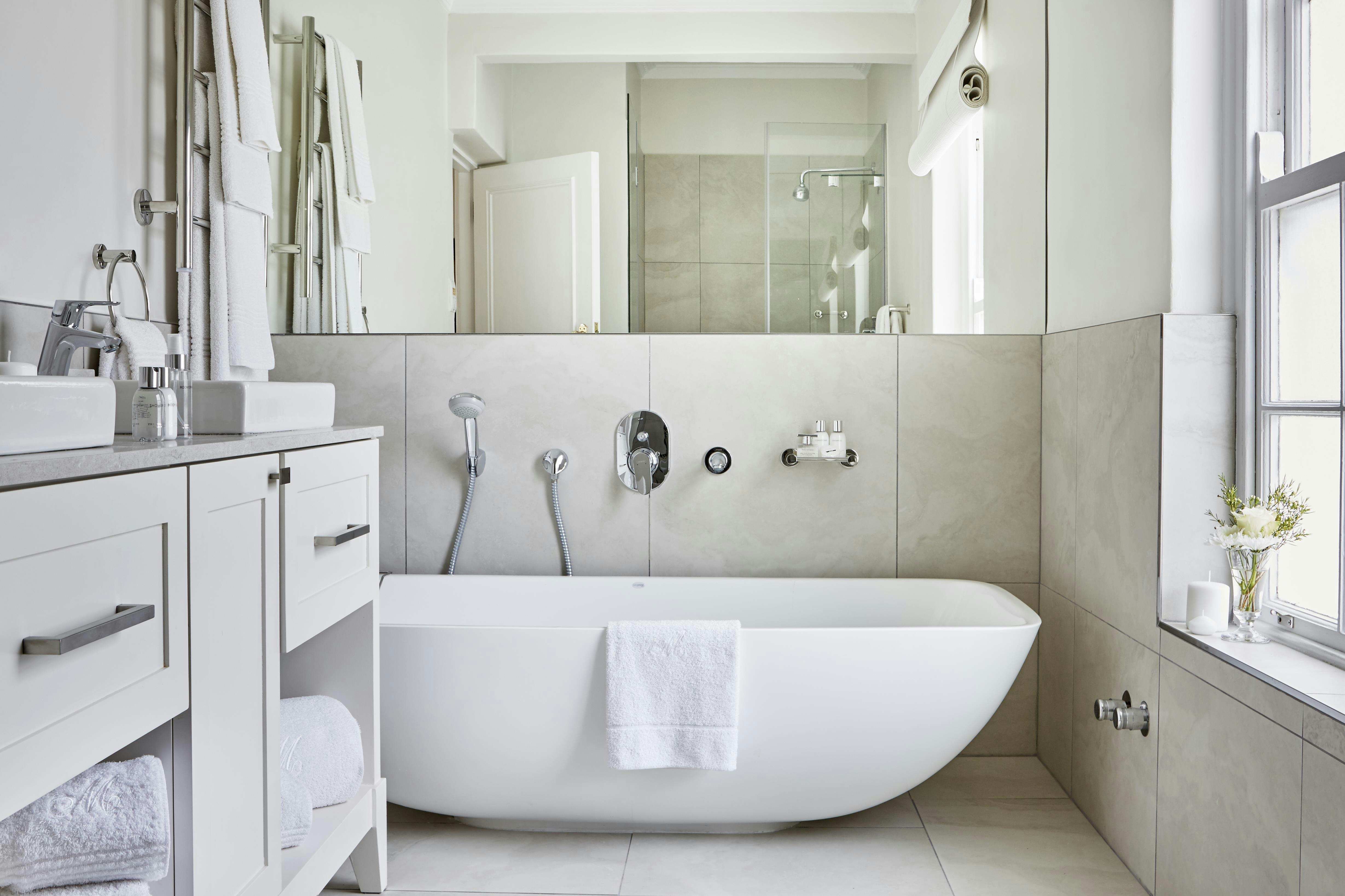 Double Room - Bathroom