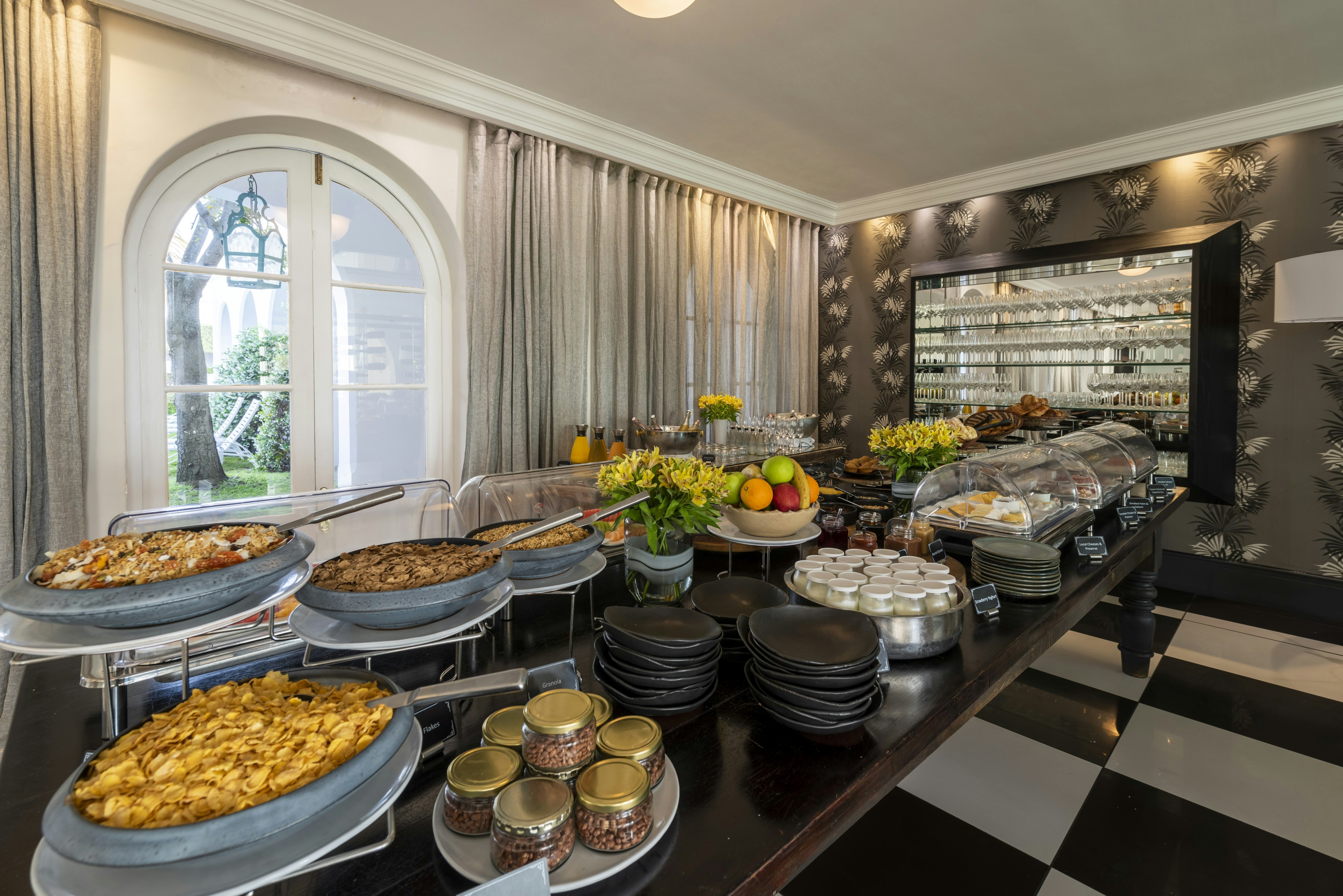 Pavilion Restaurant Breakfast