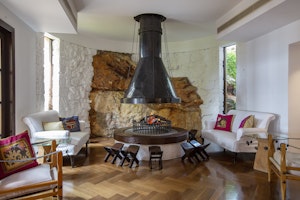 Lounge Bar