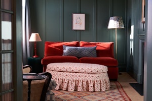 King Henry Lounge