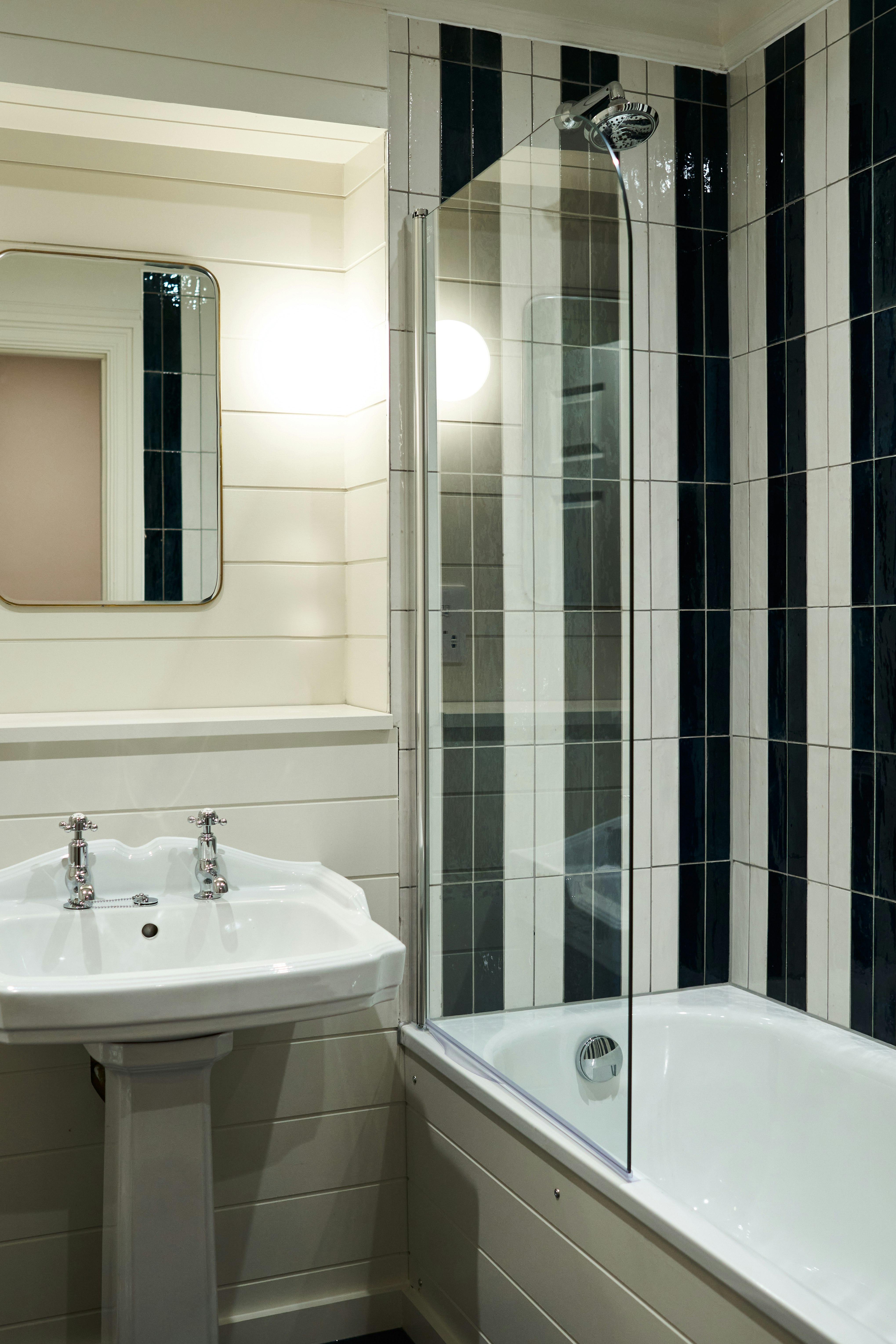 Classic Room Bathroom