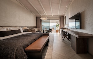 Panoramic Hot Spring Standard King Room