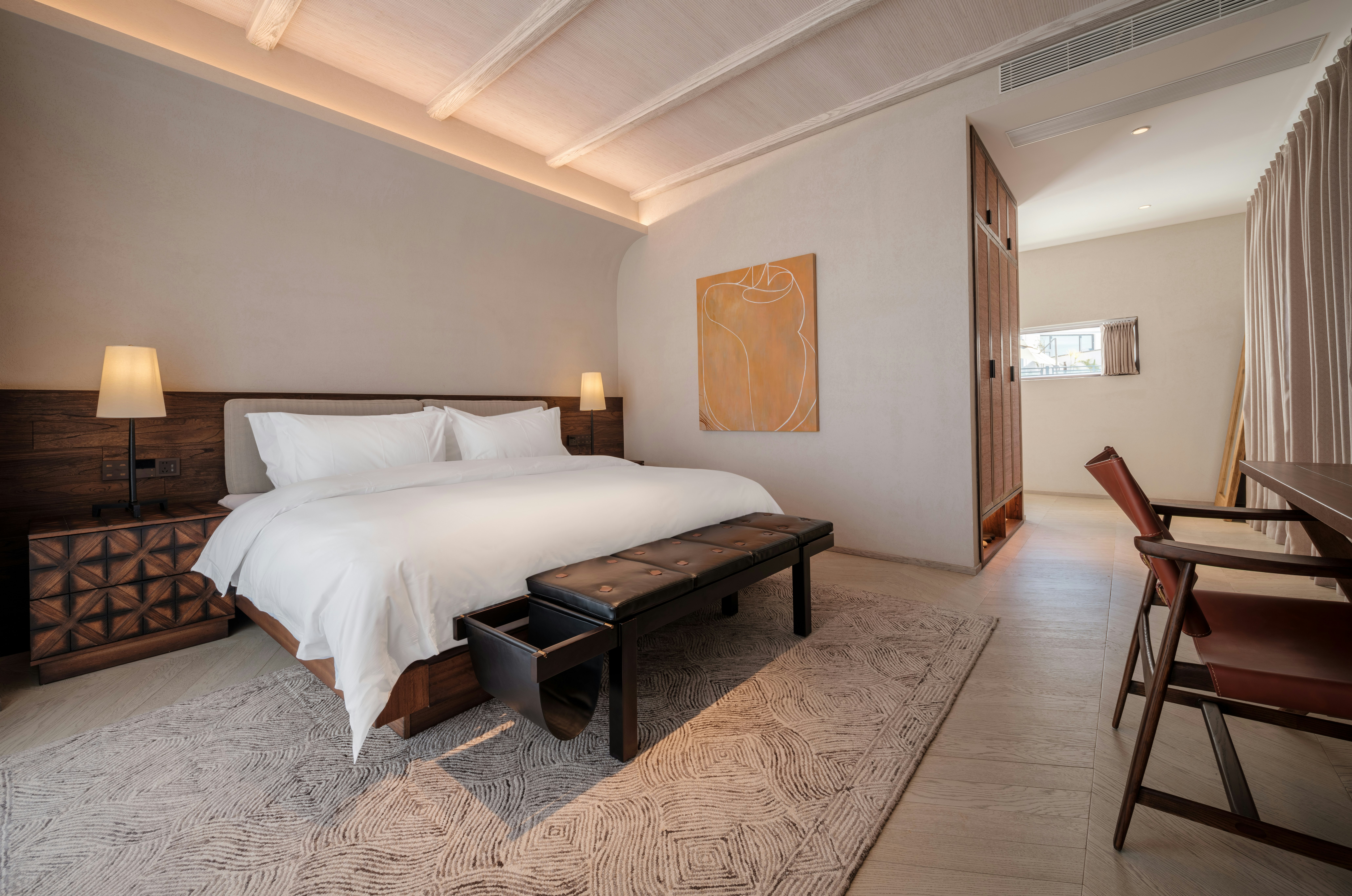 Panoramic Hot Spring Family Suite