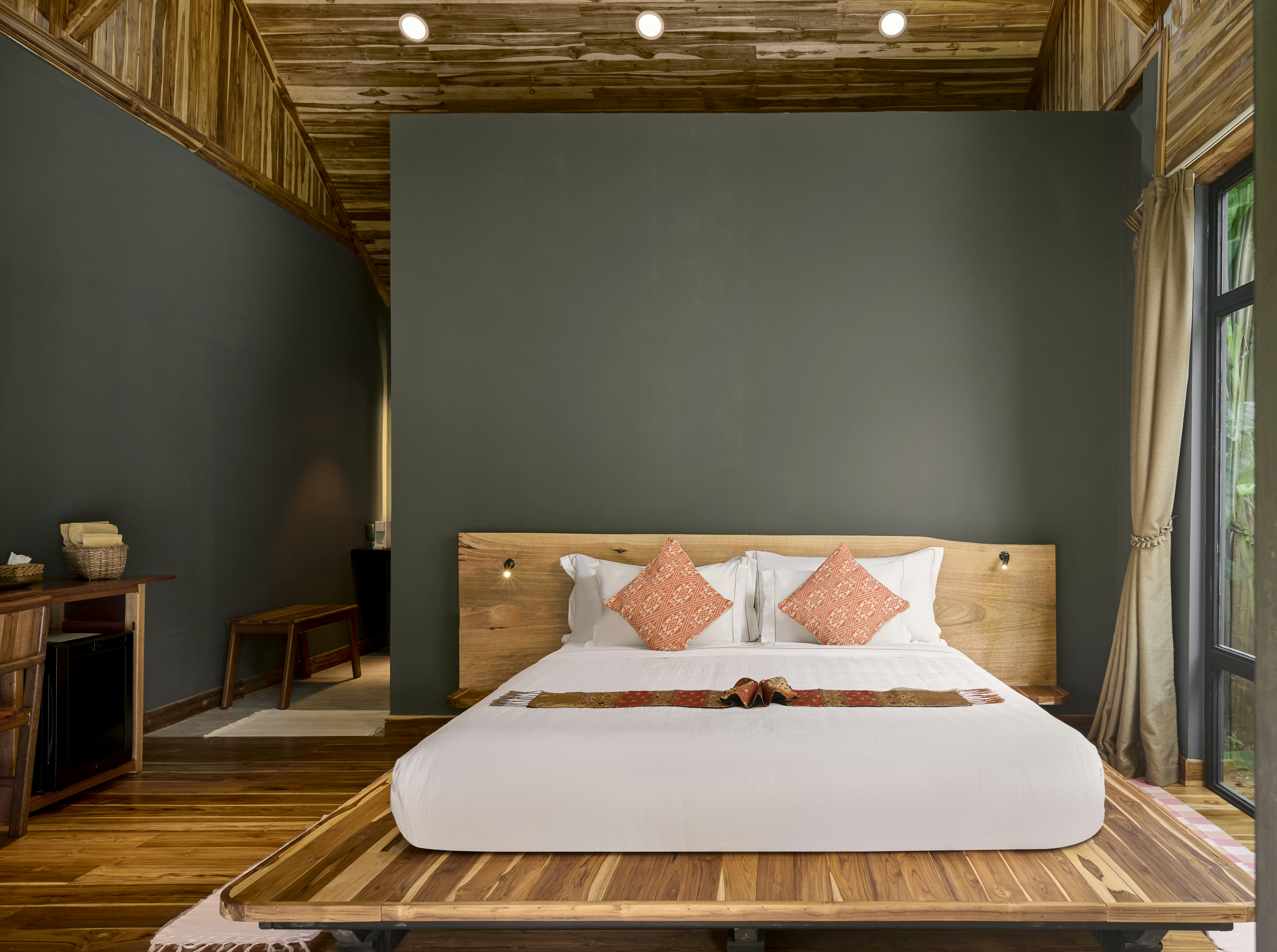 Art Deluxe - Bedroom