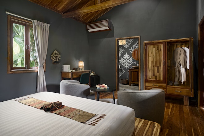 Art Deluxe - Bedroom