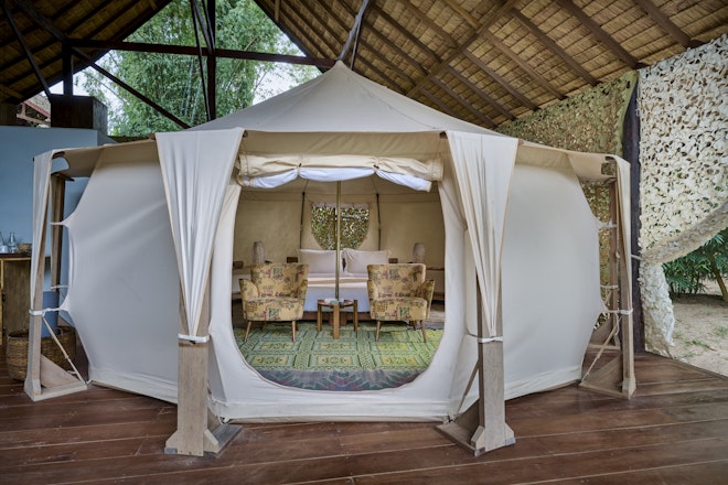 Riverfront - Tent