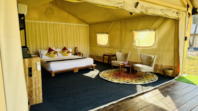 Riverfront Glamping - Bedroom