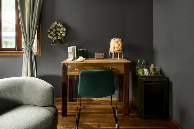 Art Deluxe - Room Details