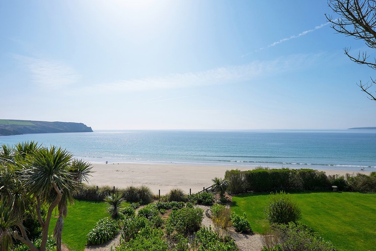 Stunning, panoramic sea views