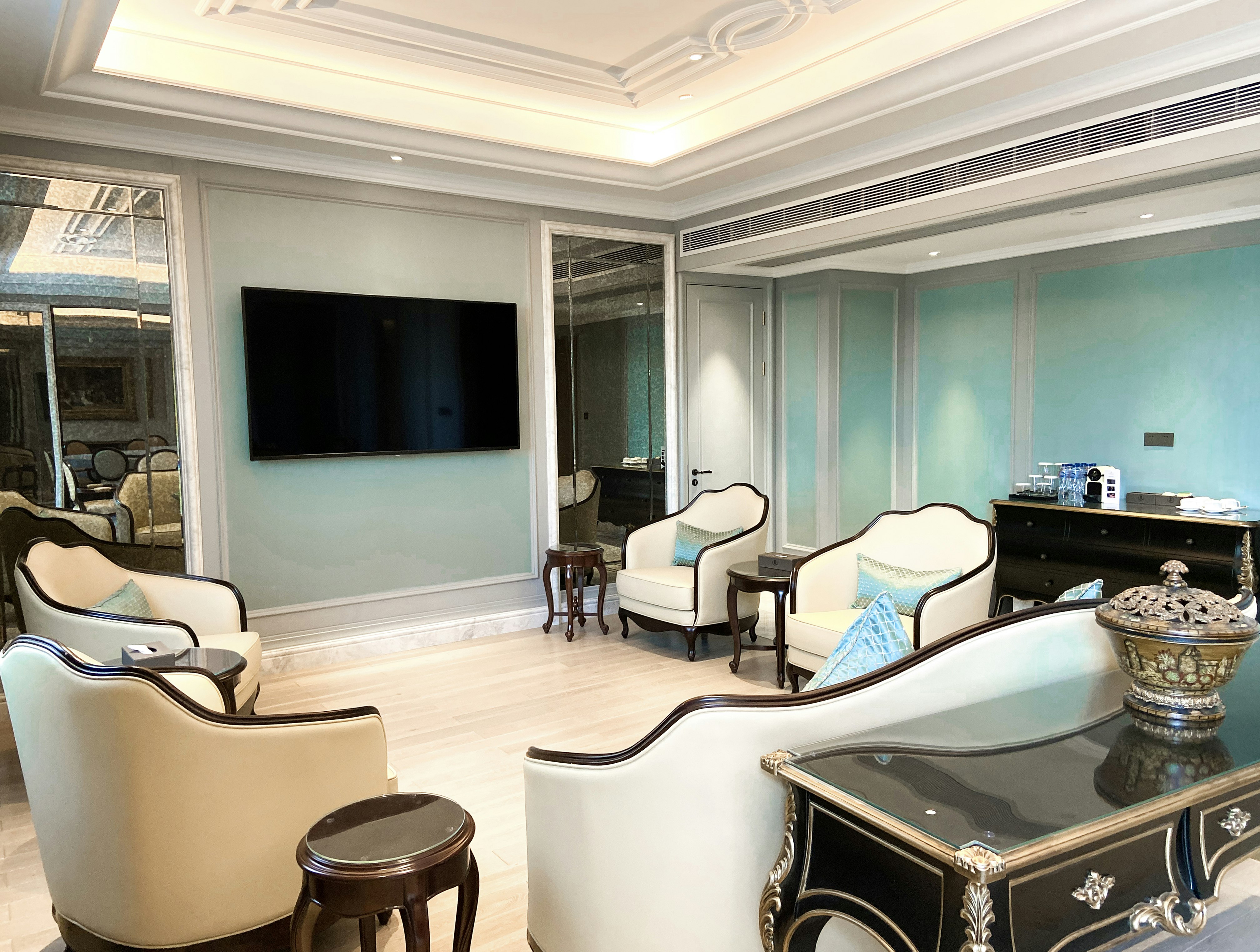 The New Jingli Suite