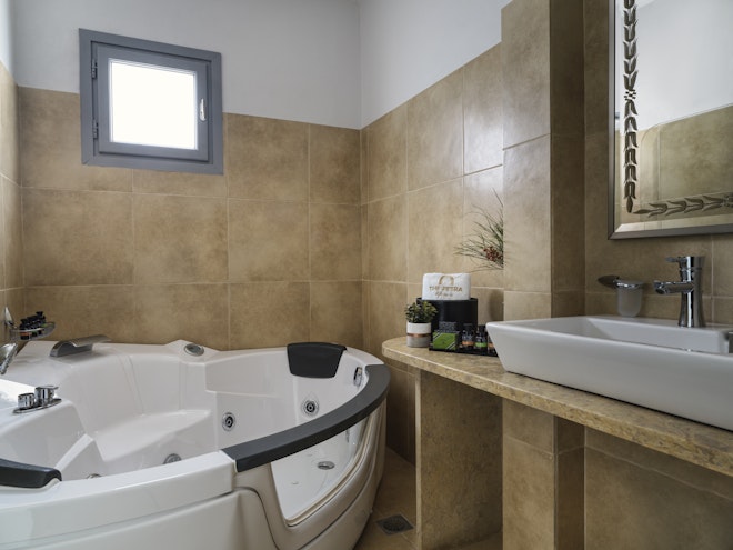 Petra Suite