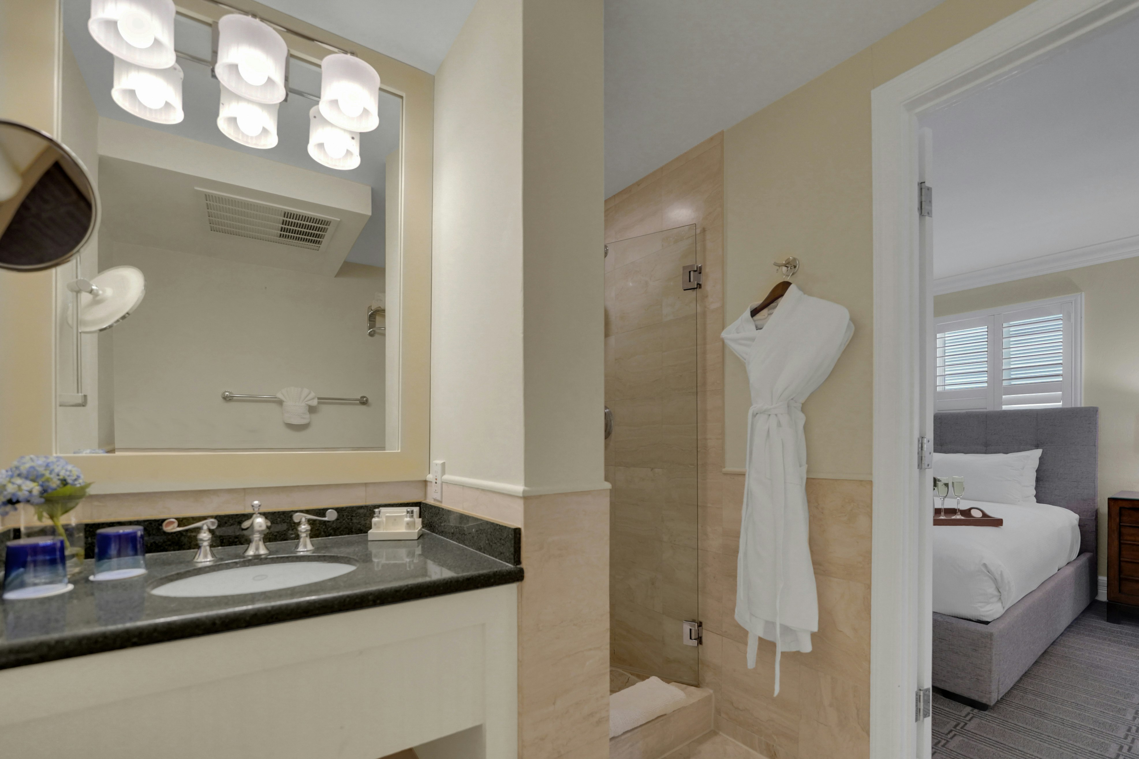 Main House One Bedroom Suites