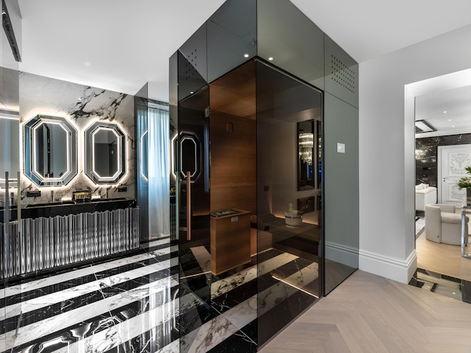 Spa Suite Phantom Bathroom