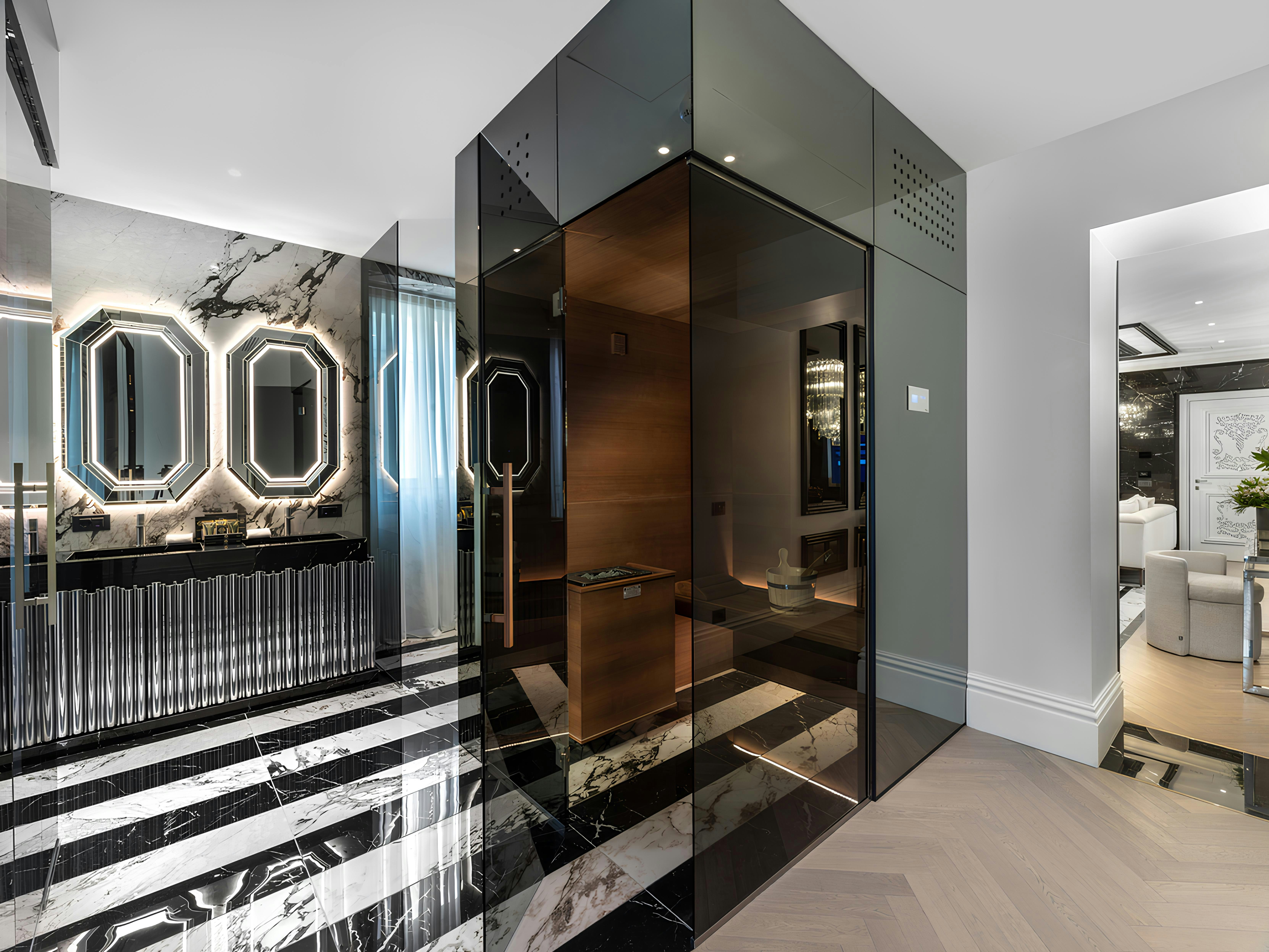 Spa Suite Phantom Bathroom