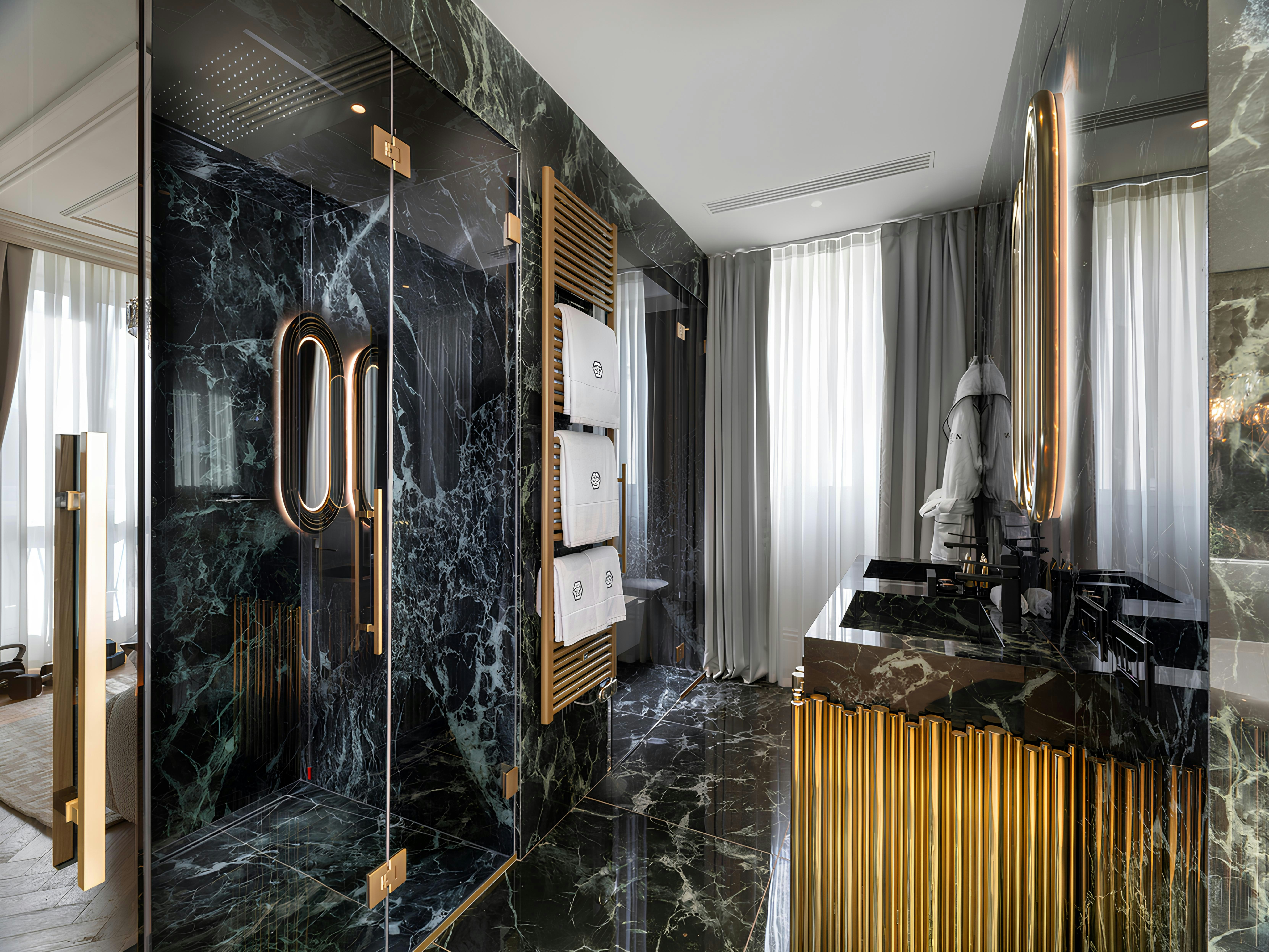 Spa Junior Suite Envy Bathroom