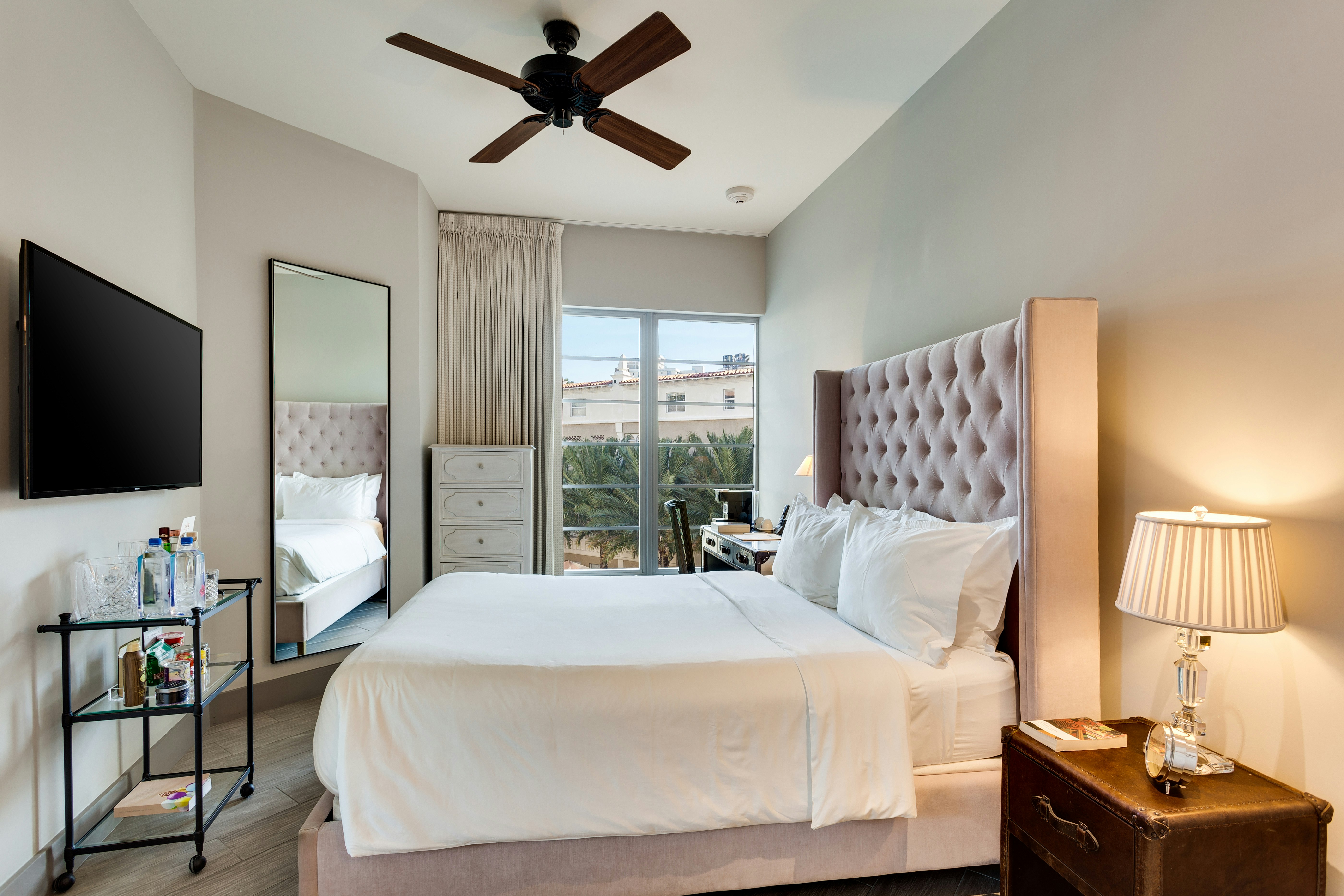 Classic Queen - Bedroom