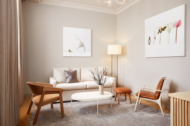 Dawn Suite - Living Area