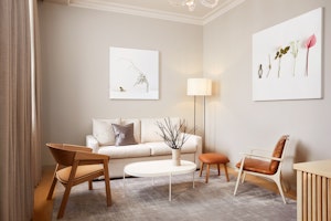 Dawn Suite - Living Area