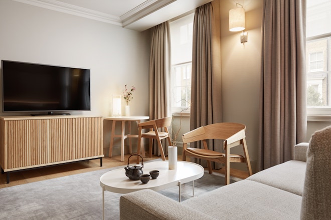 Executive Junior Suite - Living Area