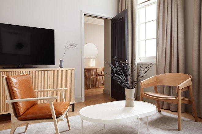 Dawn Suite - Living Area