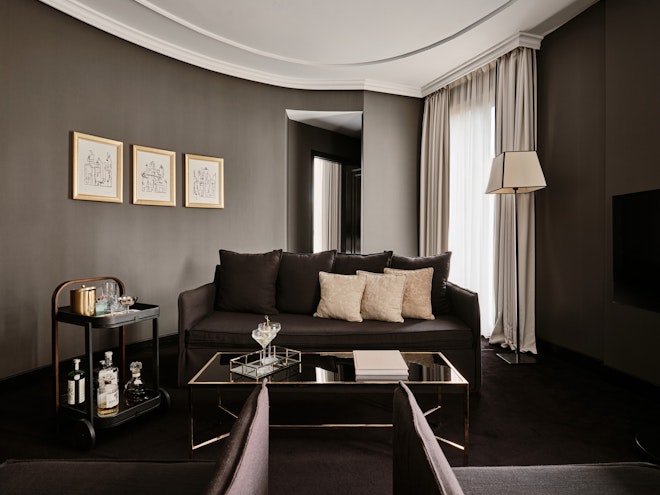 Suite Gran Via - Living Area