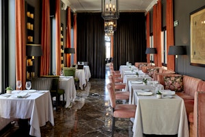 Ático Restaurant