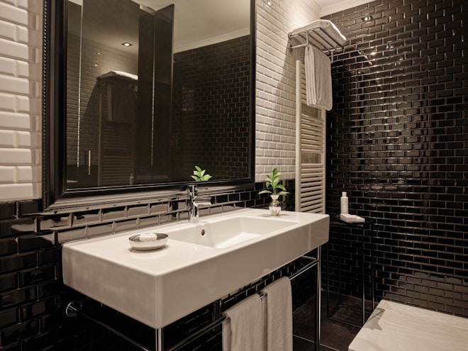 Grand Deluxe City Views - Bathroom