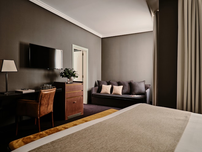 Family Room - Bedroom