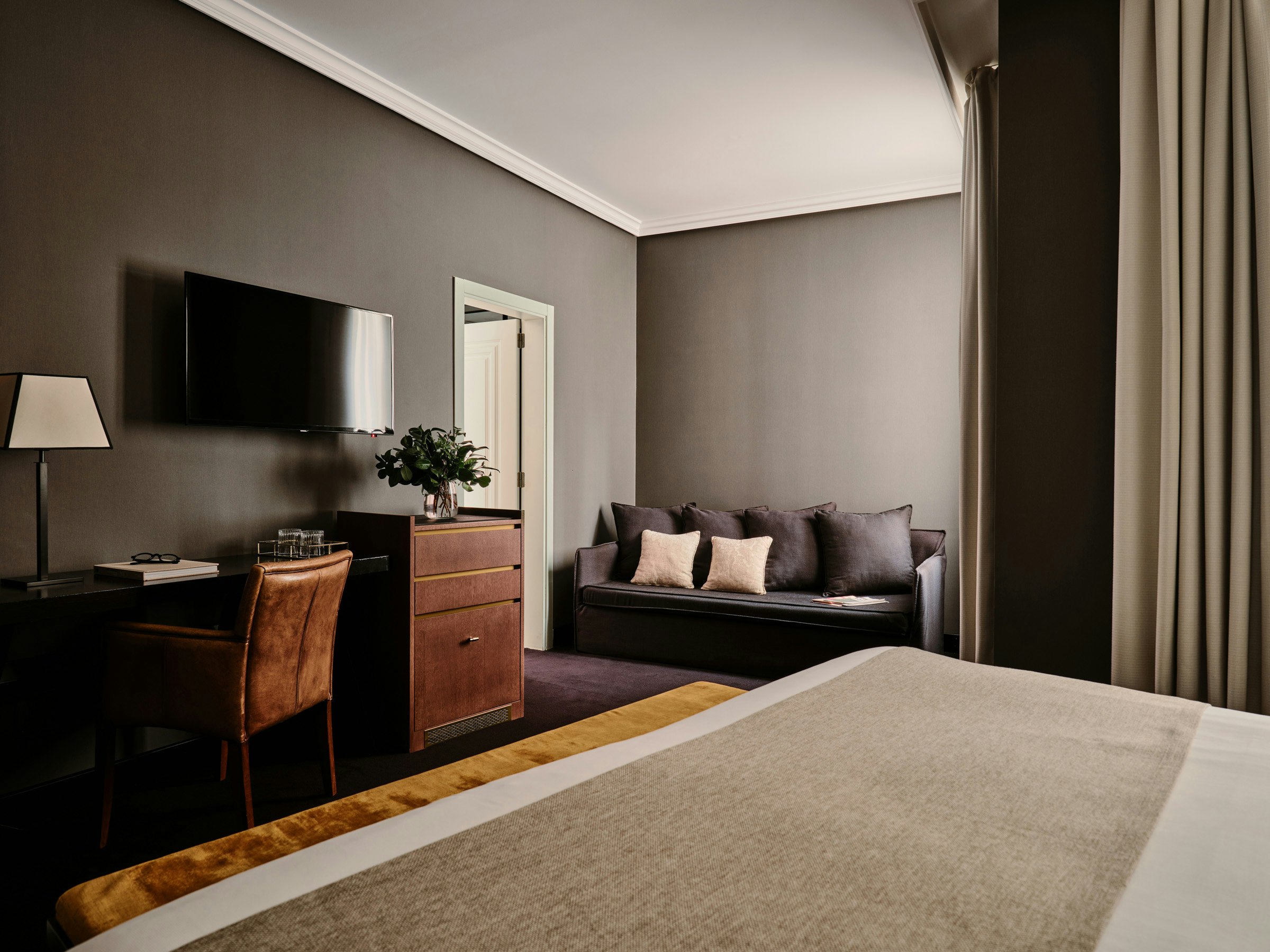 Family Room - Bedroom