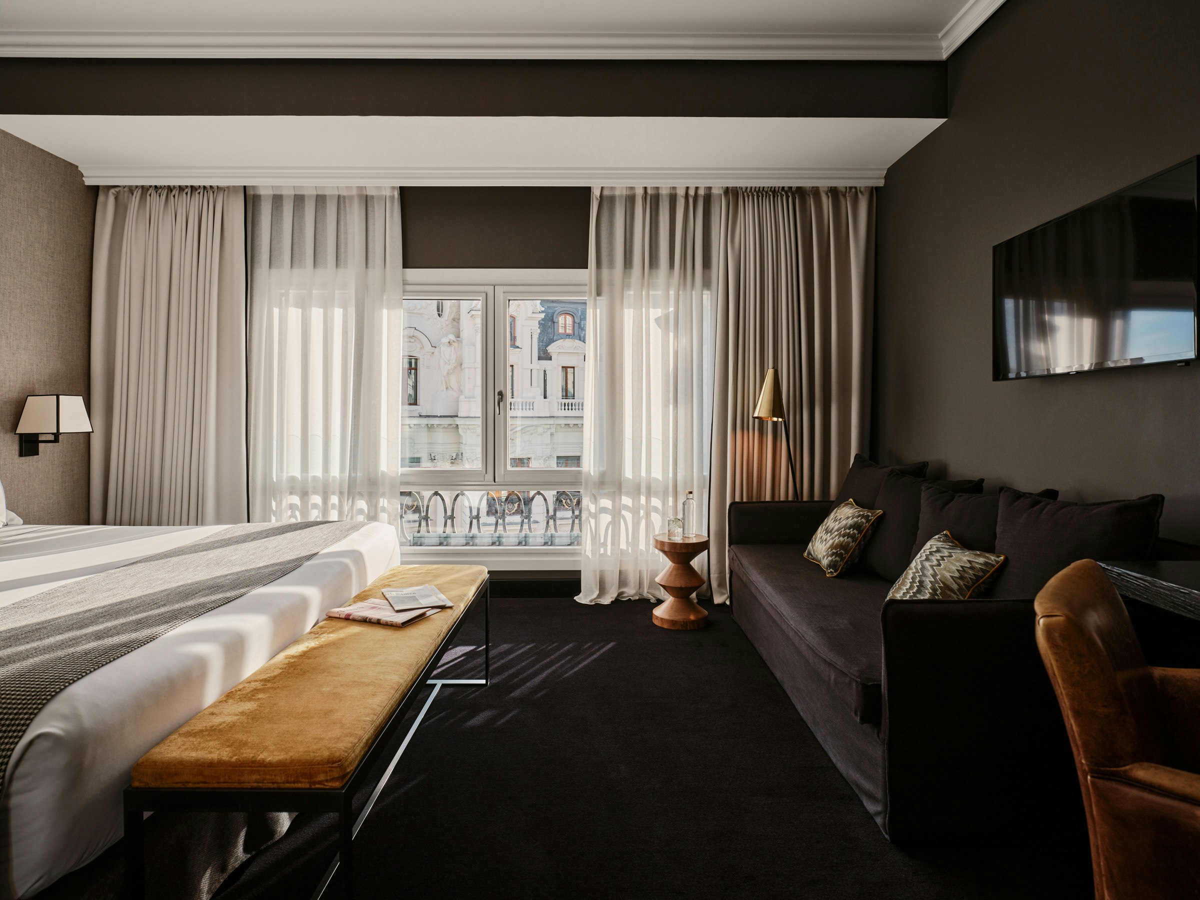 Grand Deluxe City Views - Bedroom
