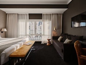 Grand Deluxe City Views - Bedroom