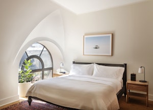 King Room - Bedroom