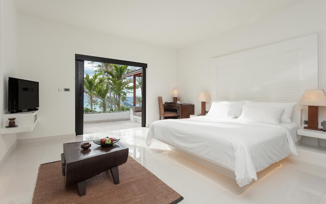 Junior Pool Suite
