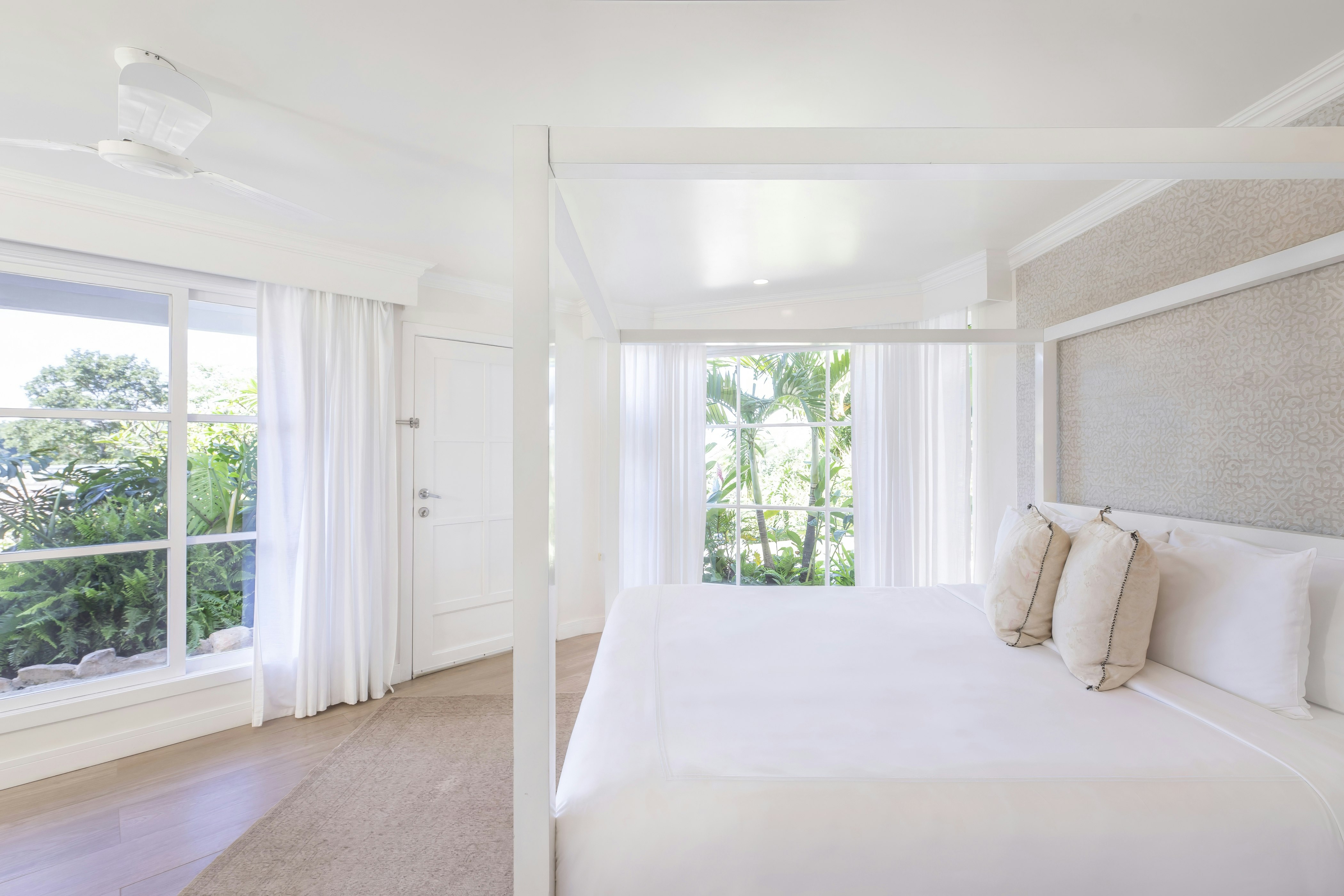 Deluxe Room - Bedroom