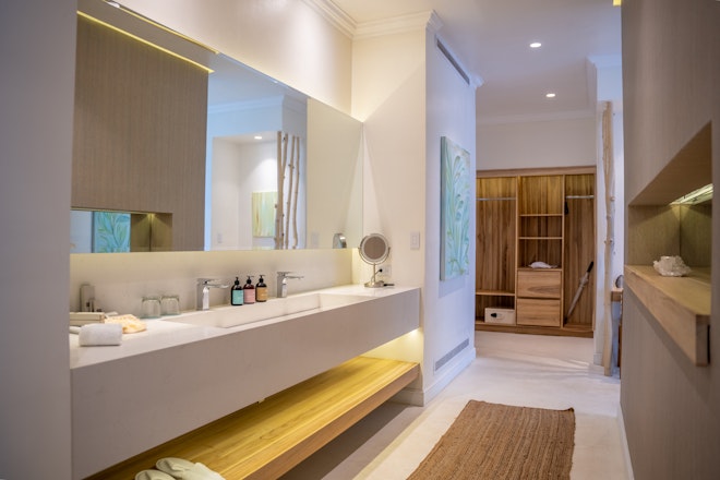 Luxury Loft - Bathroom