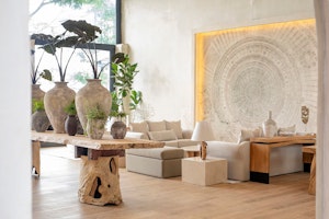 Santosha Lobby