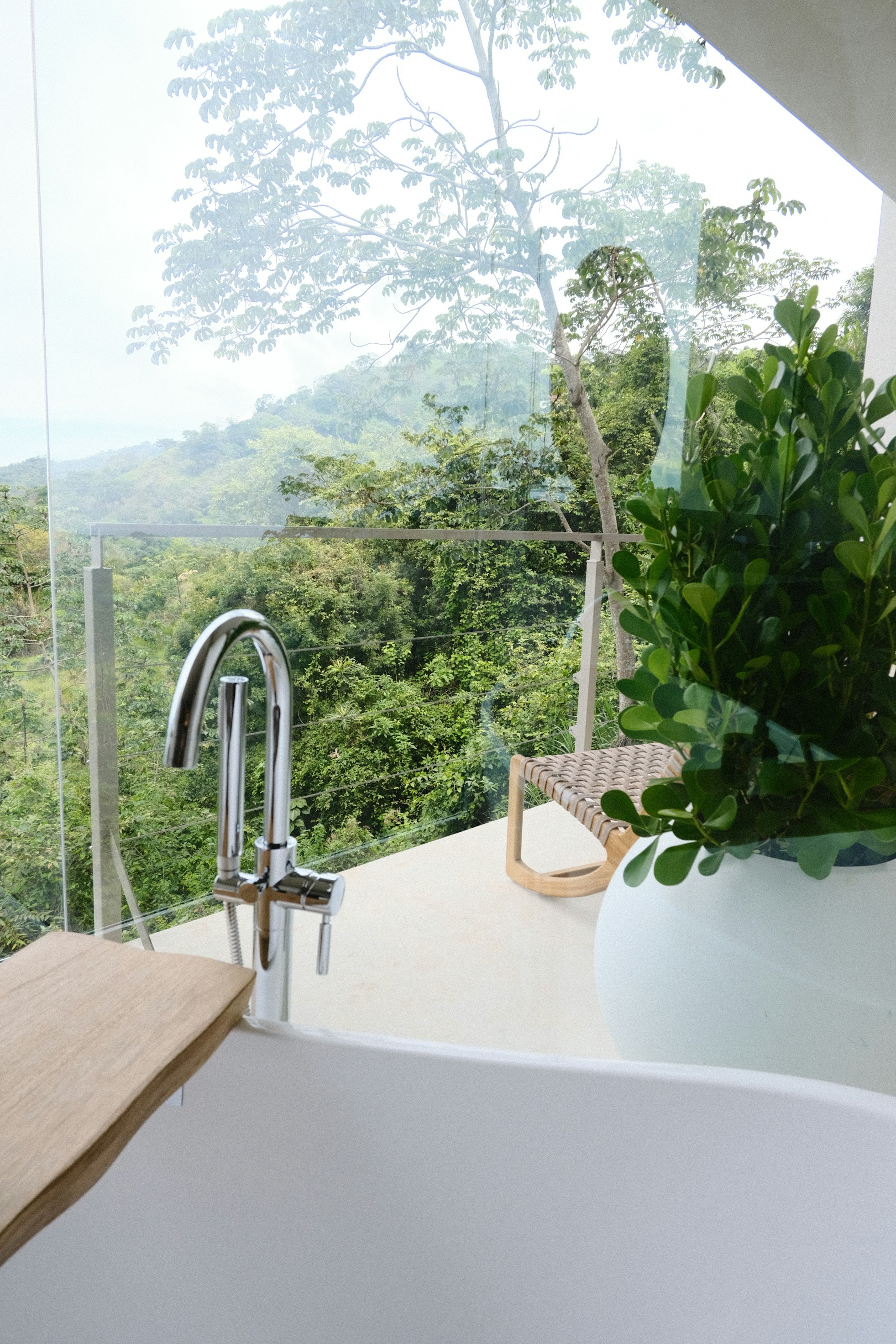 Santosha Luxury Loft - Bathtub