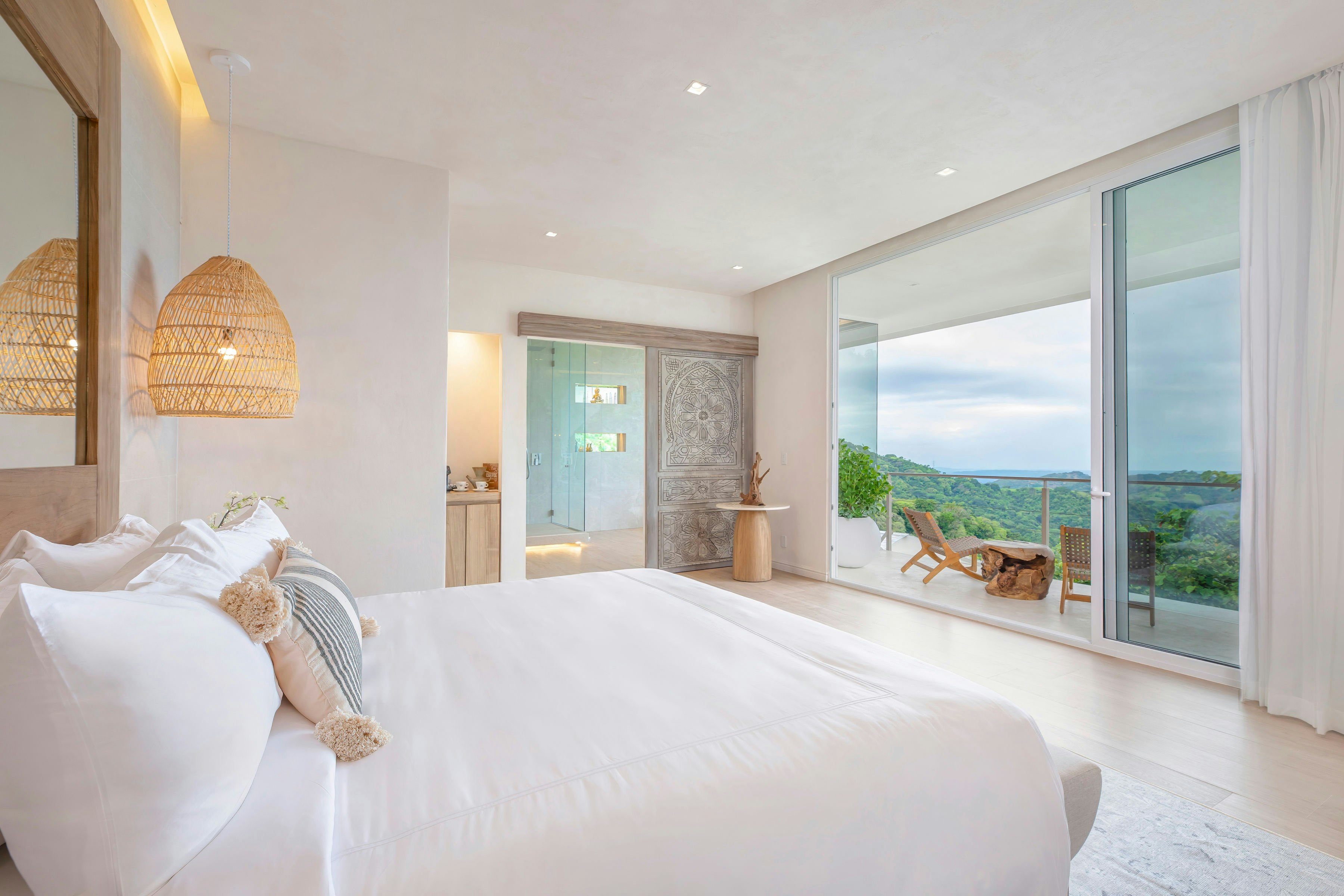 Santosha Luxury Loft - Bedroom