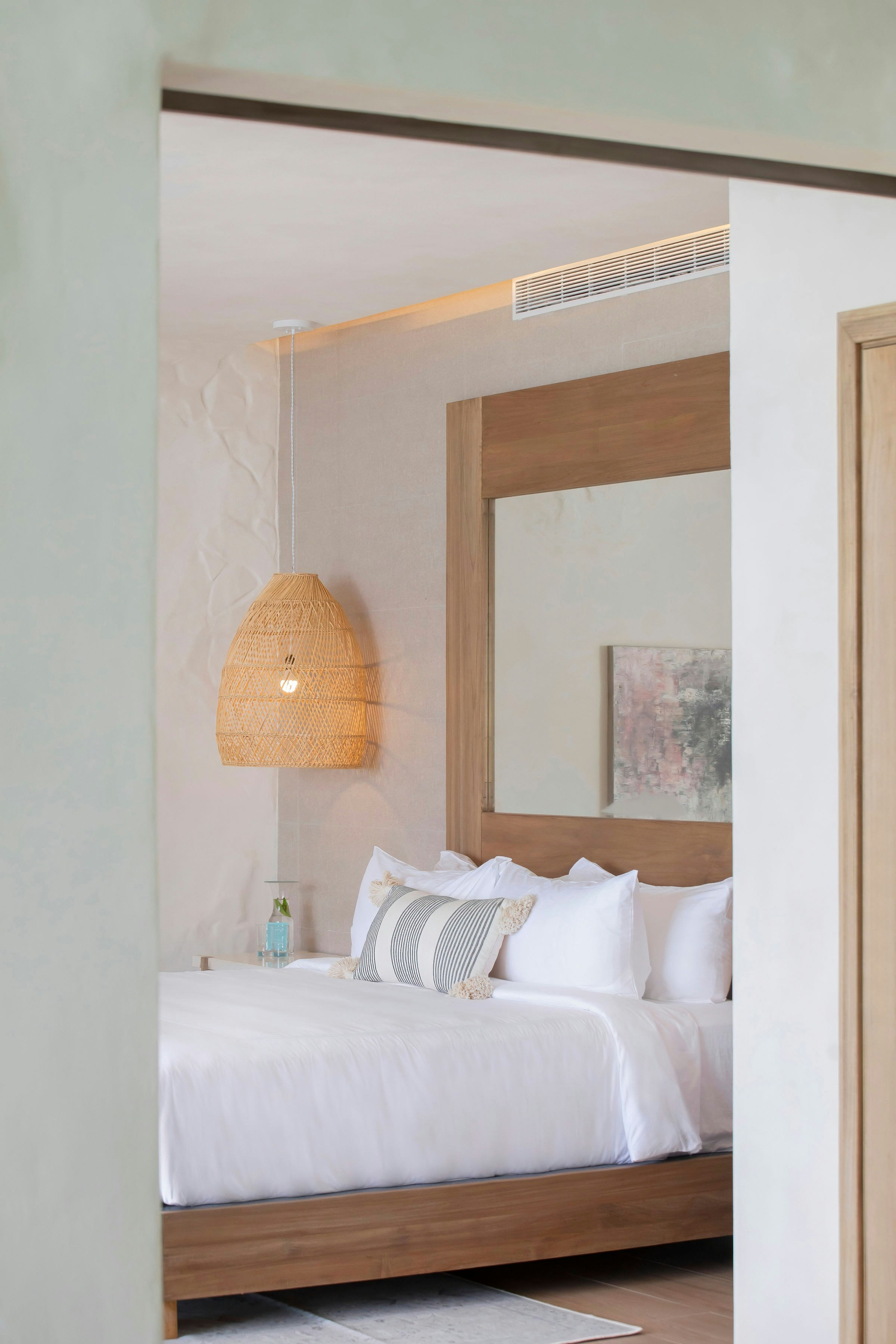 Santosha Luxury Loft - Bedroom