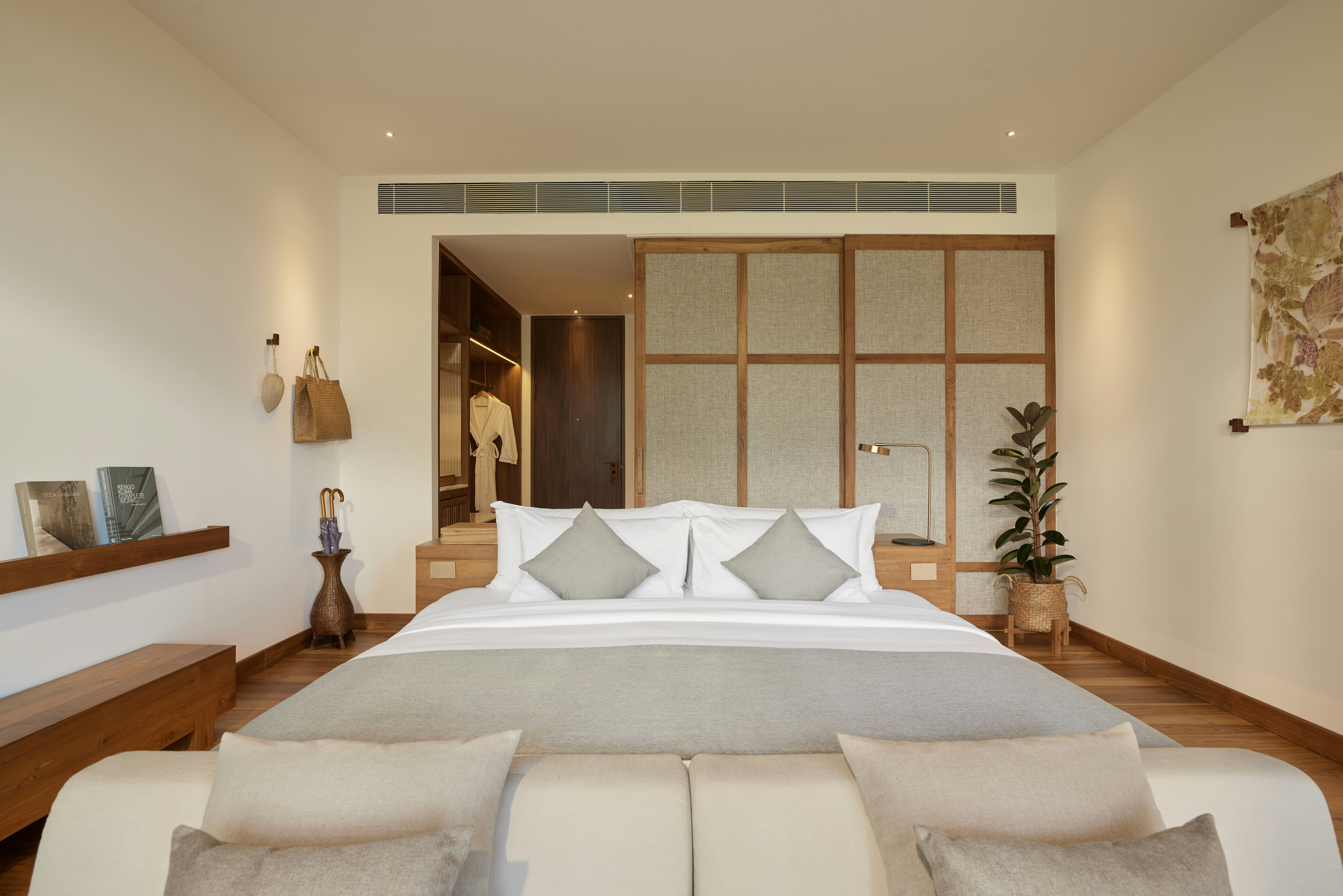 Premier Balcony Room - Bedroom