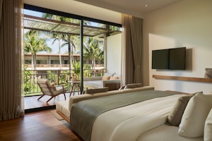 Premier Balcony Room - Bedroom