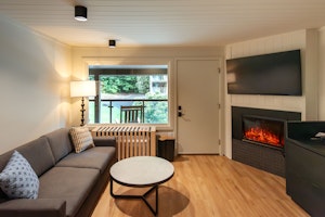 Heirloom Suite - Living Area