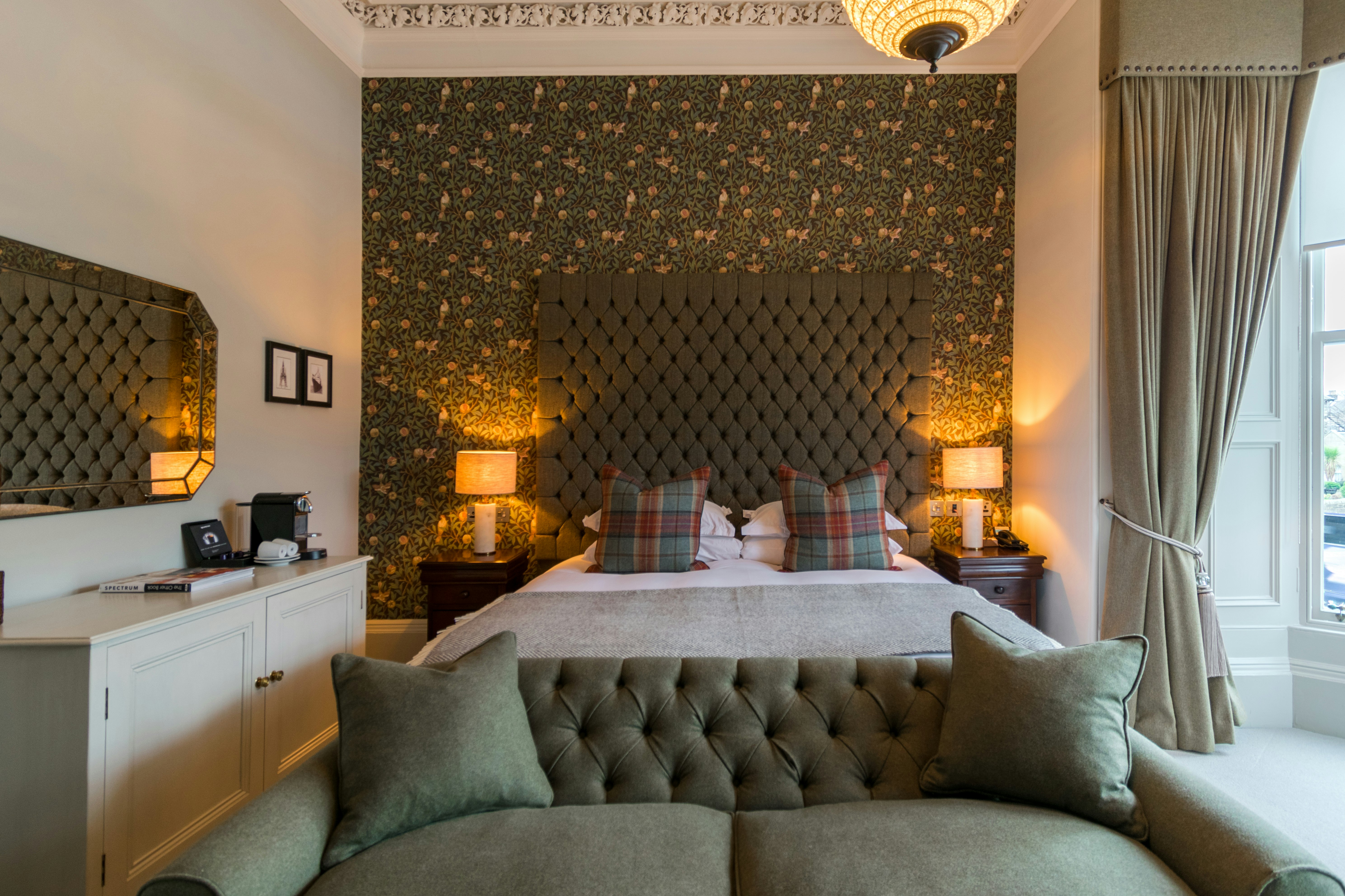 The House Superior Room