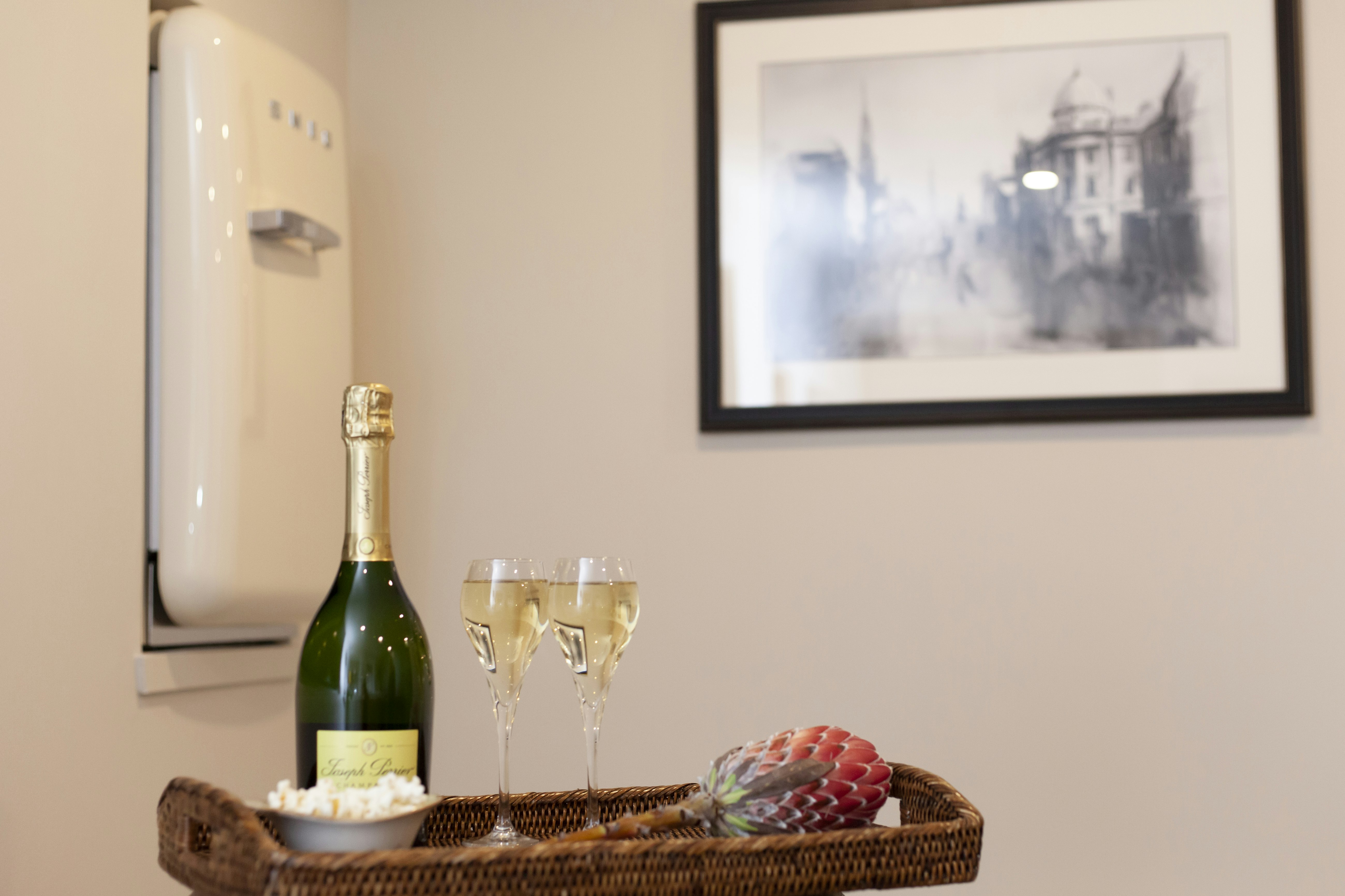 The House Suite Lounge