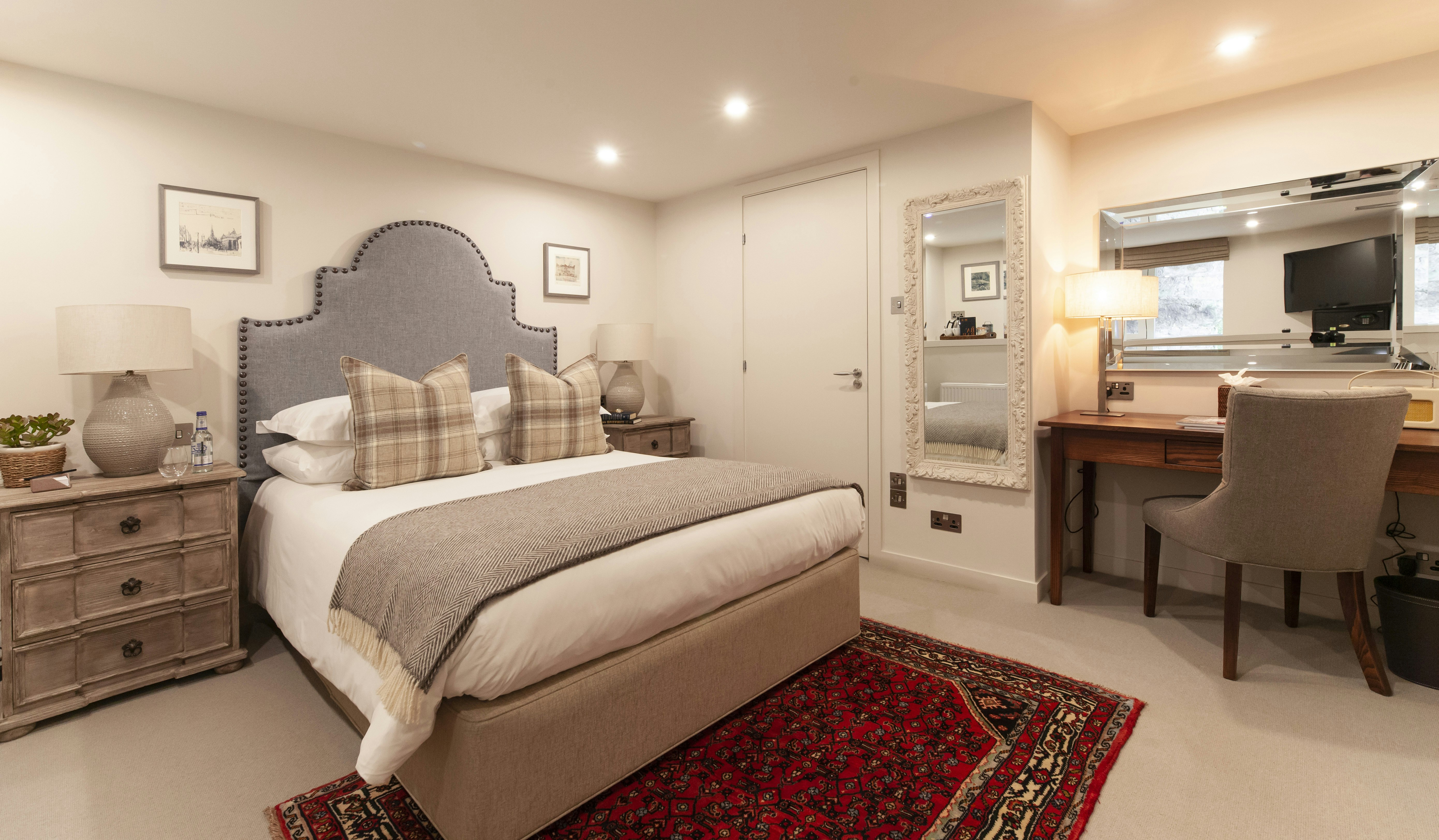 Copy of The House Superior Room ()