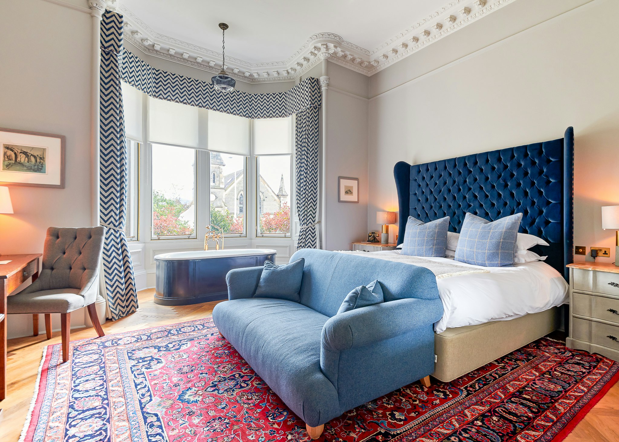 Roseate Junior Suite