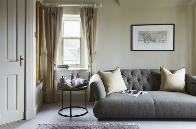 The House Executive Room - Living Area