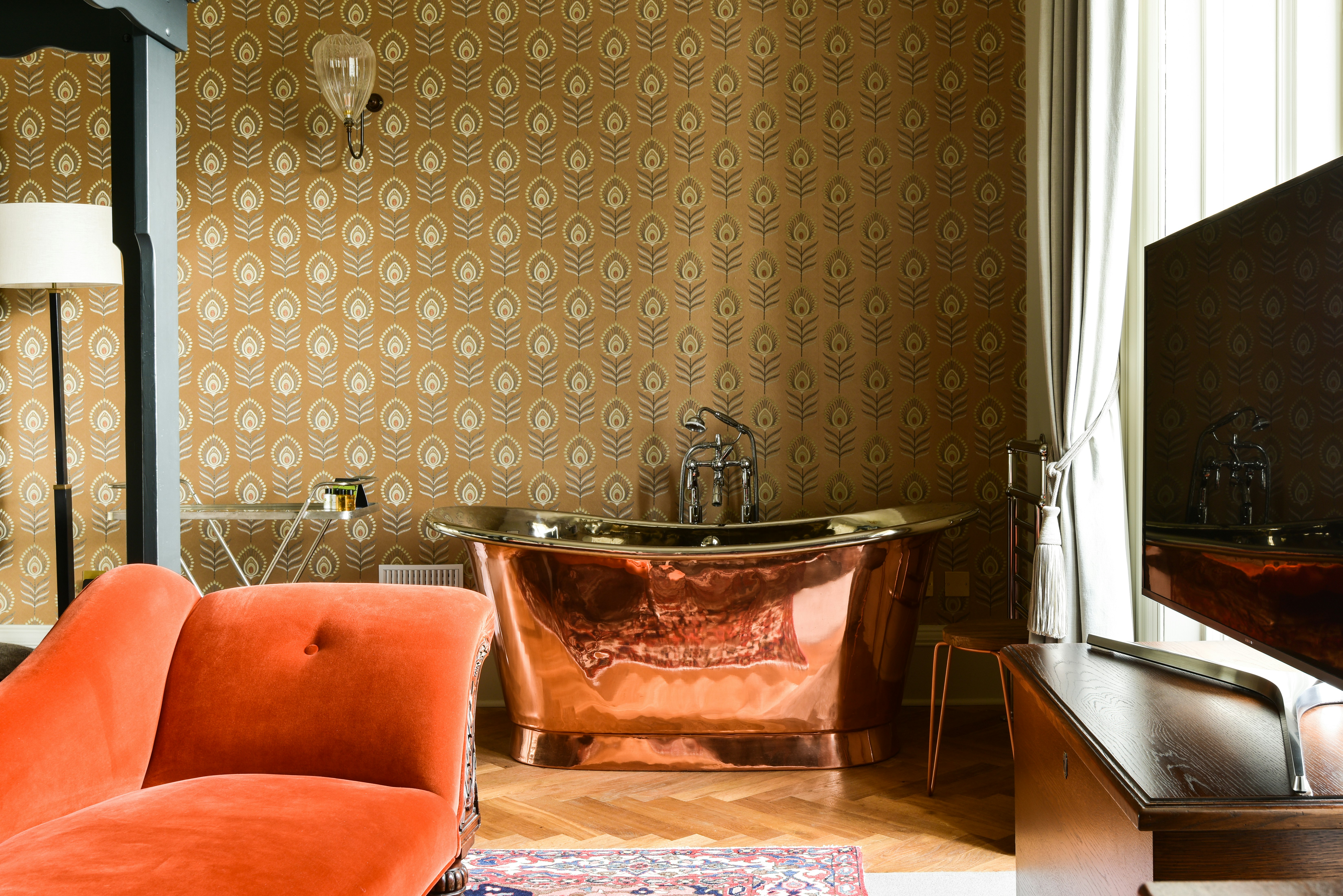 Roseate Junior Suite  Bath